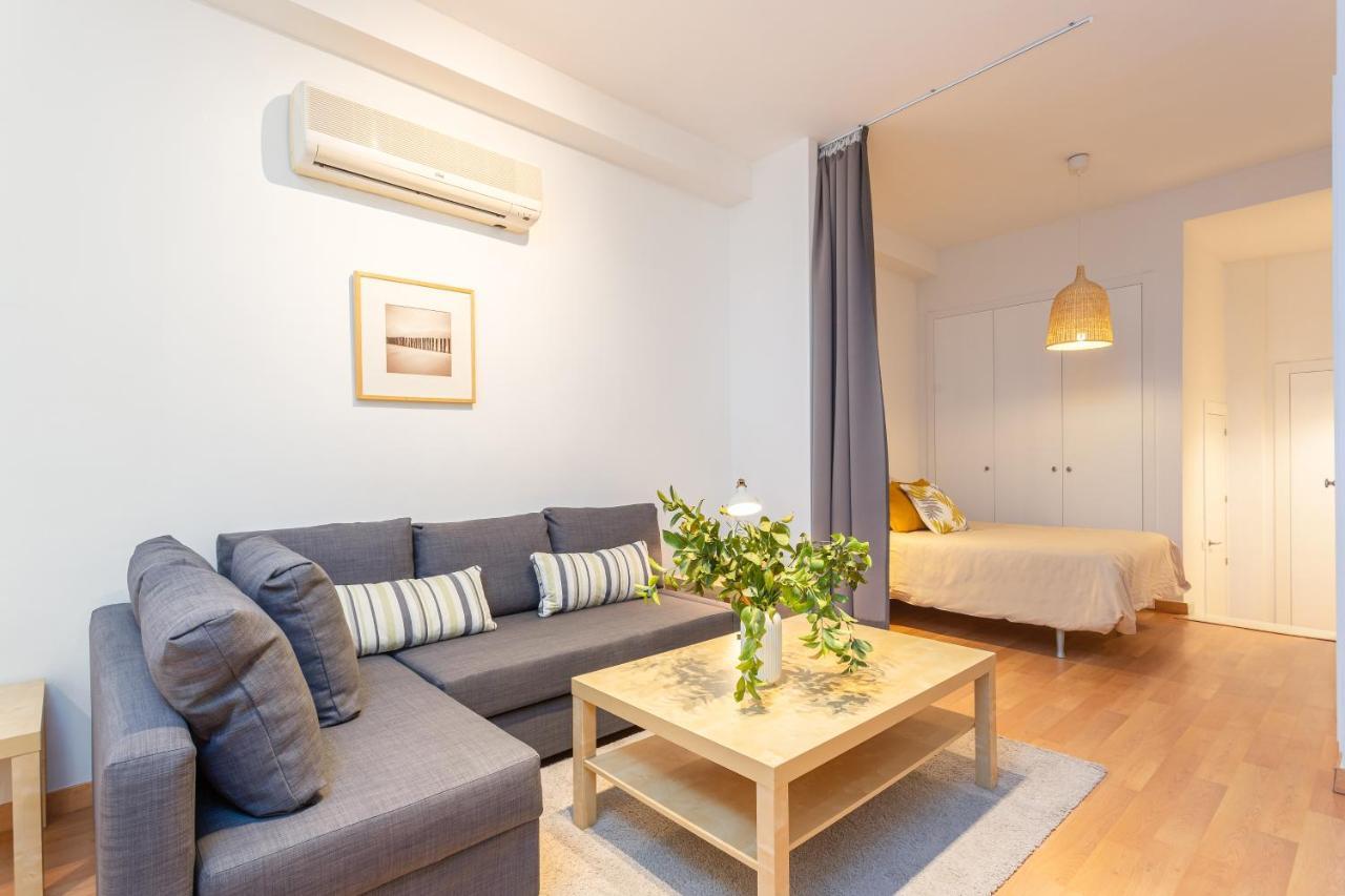 Apartamento Souviron Малага Экстерьер фото